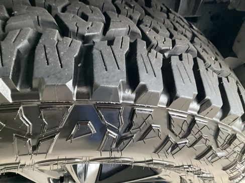 Used 2019 Jeep Wrangler Unlimited Sport image 27