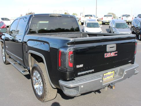 Used 2014 GMC Sierra 1500 SLT w/ SLT Crew Cab Value Package AWD/4WD image 6