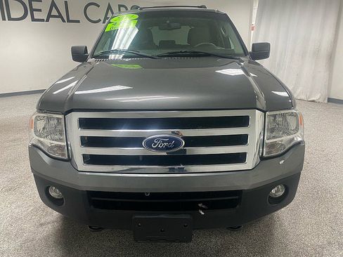 Used 2014 Ford Expedition XL image 2