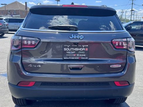 Used 2023 Jeep Compass Latitude w/ Convenience Group AWD/4WD image 6