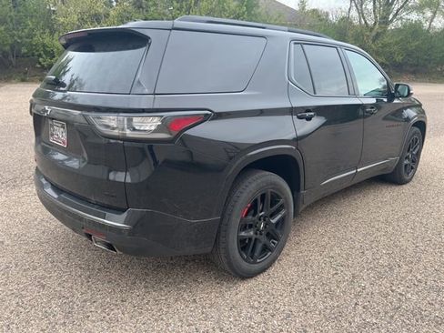 Used 2020 Chevrolet Traverse Premier w/ Redline Edition AWD/4WD image 9