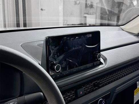 Used 2025 Honda Accord LX image 8