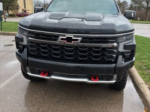 Used 2023 Chevrolet Silverado 1500 ZR2 w/ Technology Package image 1