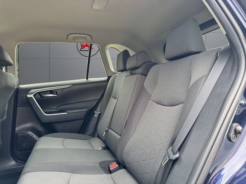 Certified 2022 Toyota RAV4 XLE AWD/4WD image 18