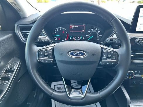 Used 2022 Ford Escape SEL FWD image 10