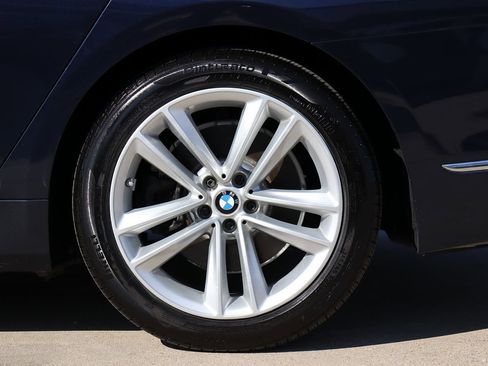 Used 2017 BMW 750i xDrive image 56