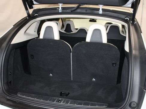 Used 2018 Tesla Model X 75D AWD/4WD image 34