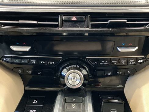 Used 2022 Acura MDX SH-AWD w/ Advance Package image 22
