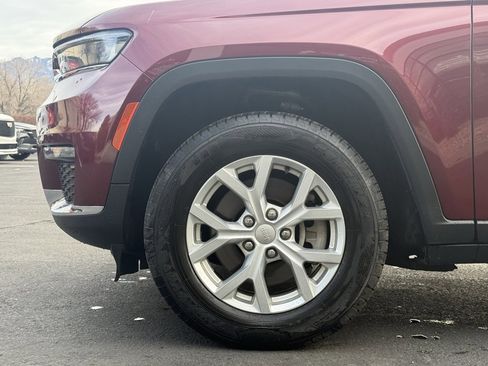 Used 2023 Jeep Grand Cherokee L Limited image 33