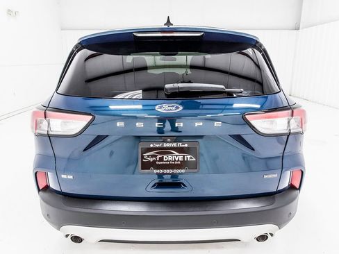 Used 2020 Ford Escape SE Sport image 6