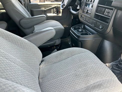 Used 2019 Chevrolet Express 3500 LT w/ LT Preferred Equipment Group RWD image 13