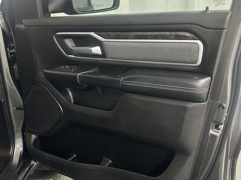 Used 2022 RAM 1500 Big Horn AWD/4WD image 35