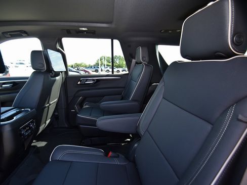 New 2026 Chevrolet Tahoe Premier image 12