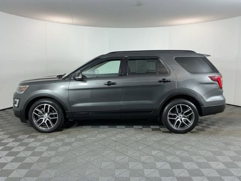 Used 2016 Ford Explorer Sport w/ Equipment Group 401A AWD/4WD image 8