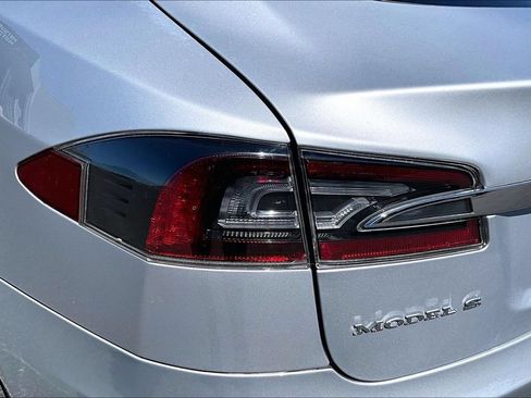 Used 2013 Tesla Model S RWD image 28