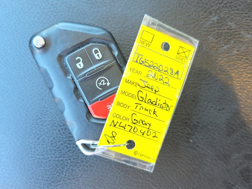 Used 2022 Jeep Gladiator Sport AWD/4WD image 23