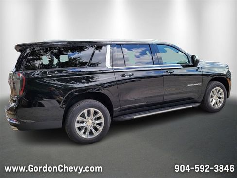 New 2025 Chevrolet Suburban Premier image 5