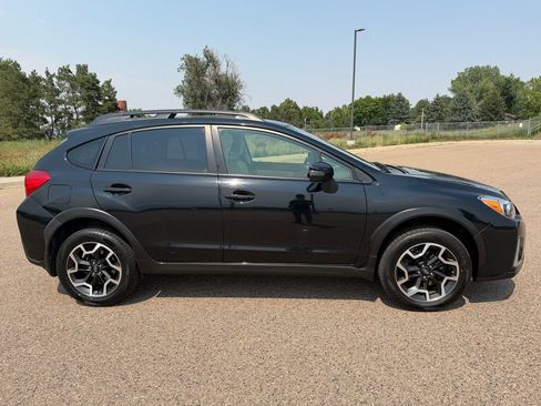 Used 2016 Subaru Crosstrek 2.0i Limited AWD/4WD image 4
