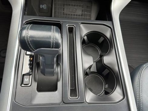 Used 2022 Ford F150 Limited image 14