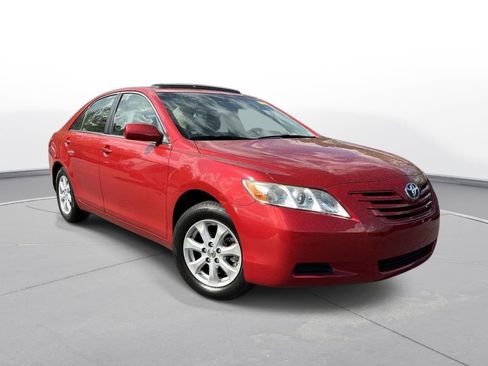 Used 2007 Toyota Camry XLE image 4