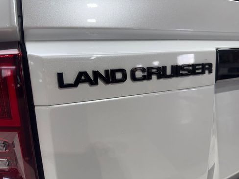 Used 2025 Toyota Land Cruiser w/ Premium Package image 23