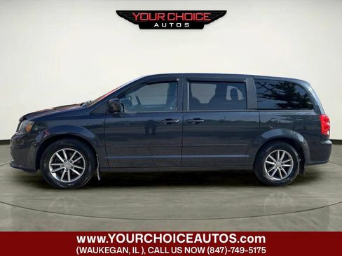 Used 2014 Dodge Grand Caravan R/T w/ Safety Sphere Group FWD image 2
