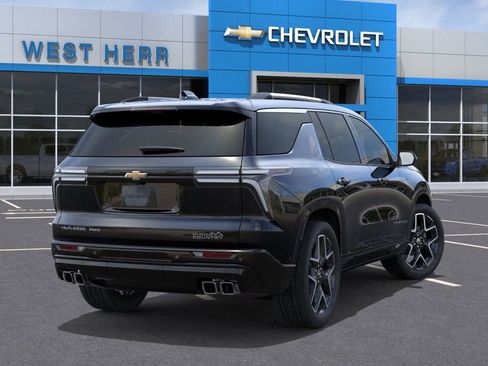 New 2026 Chevrolet Traverse High Country w/ LPO, Floor Liner Package AWD/4WD image 4