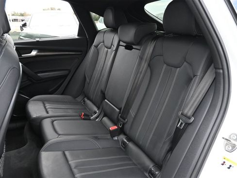 Used 2022 Audi SQ5 Premium Plus w/ Premium Plus Package image 17