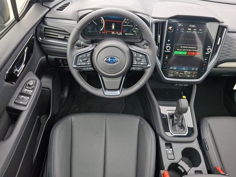 Certified 2025 Subaru Forester Limited image 11