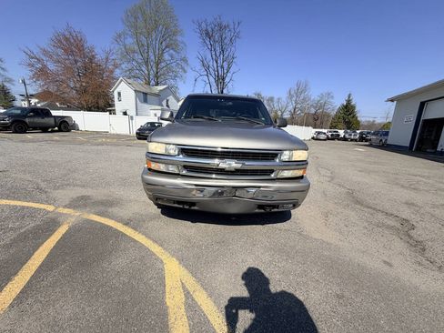 Used 2002 Chevrolet Tahoe LT AWD/4WD image 12