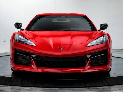 Used 2025 Chevrolet Corvette Z06 w/ Battery Protection Package image 30