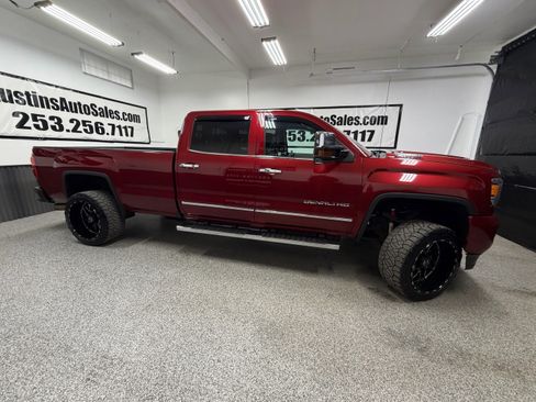 Used 2019 GMC Sierra 3500 Denali w/ Duramax Plus Package image 2