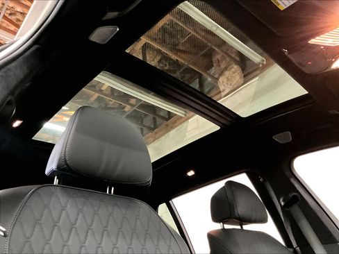 Used 2025 BMW ALPINA XB7 AWD/4WD image 24
