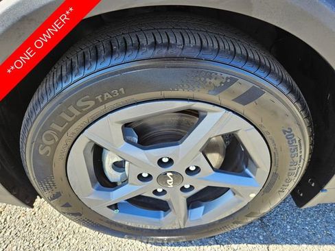Used 2025 Kia K4 FWD image 19