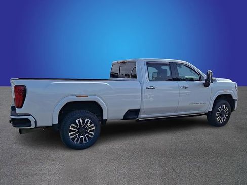 Used 2024 GMC Sierra 3500 Denali Ultimate AWD/4WD image 4