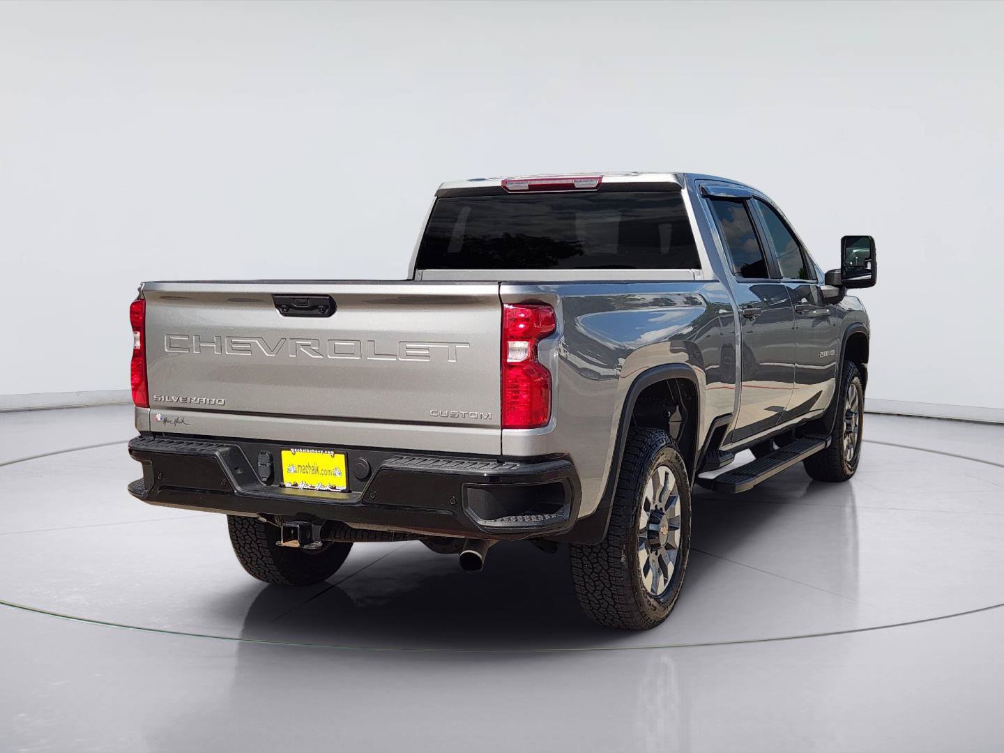 Used 2024 Chevrolet Silverado 2500 Custom w/ Custom Convenience Package AWD/4WD image 5