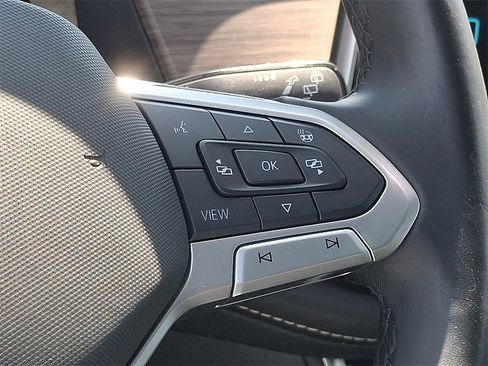 Used 2024 Volkswagen Atlas SEL Premium R-Line image 21