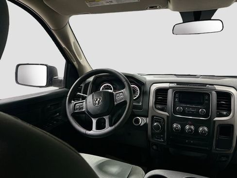 Used 2017 RAM 1500 Express image 21