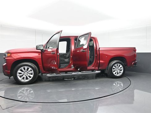 Used 2022 Chevrolet Silverado 1500 Custom image 40