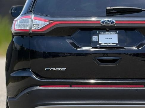 Used 2018 Ford Edge SEL w/ Equipment Group 201A FWD image 13