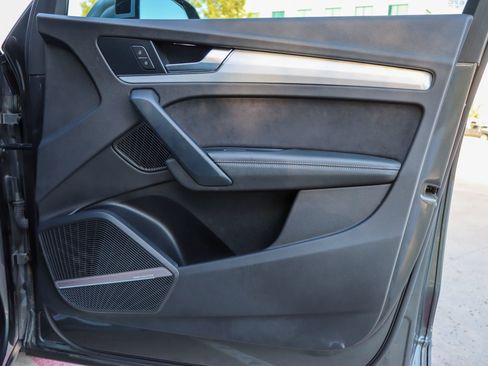 Used 2021 Audi SQ5 Premium Plus w/ Premium Plus Package image 10