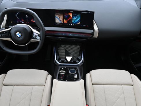 Certified 2025 BMW X3 xDrive30 w/ Premium Package AWD/4WD image 15