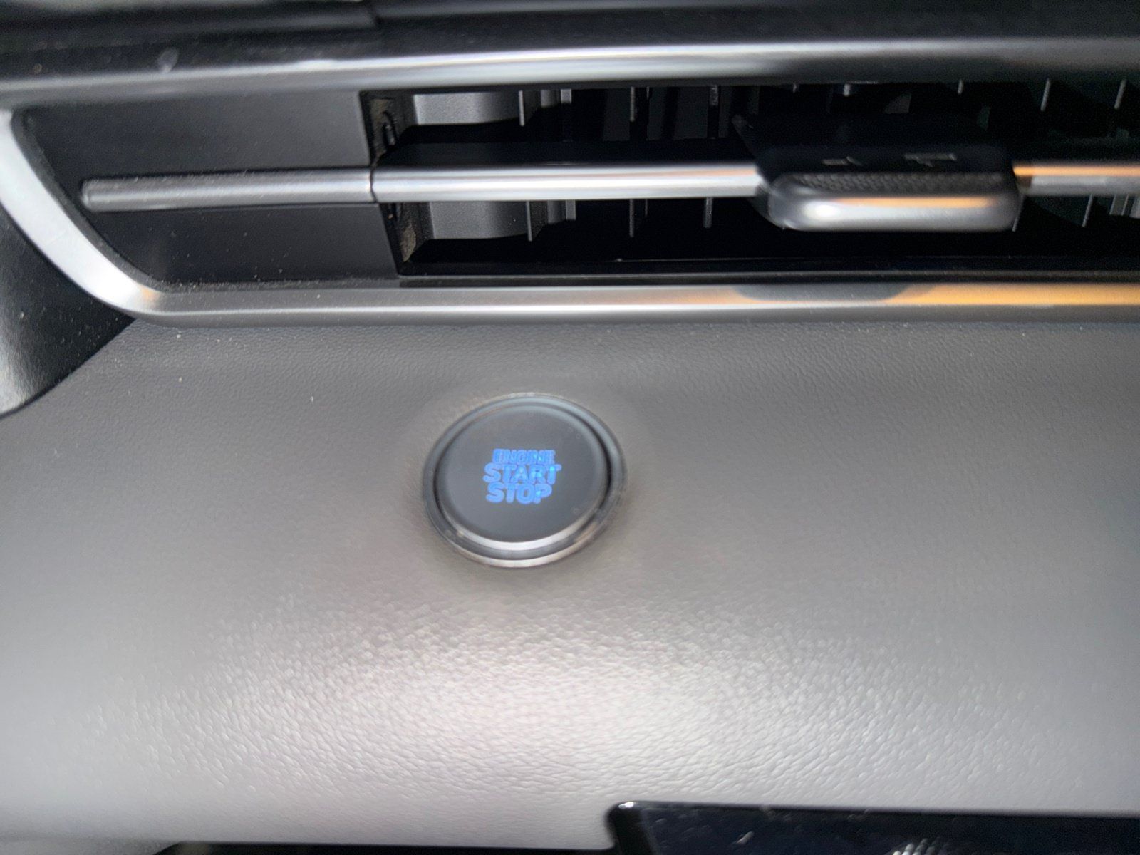 Used 2021 Hyundai Elantra SEL FWD image 23