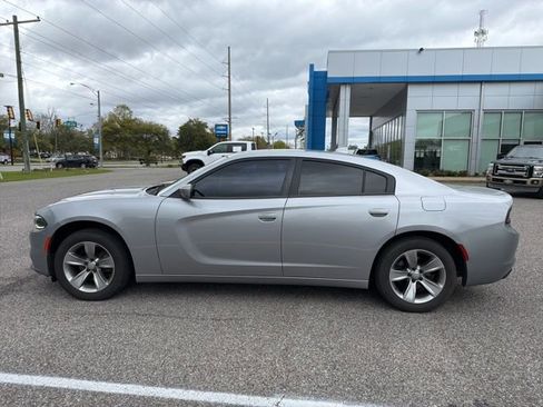 Used 2018 Dodge Charger SXT Plus image 8