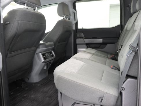 Used 2023 Ford F250 XLT w/ XLT Premium Package AWD/4WD image 9