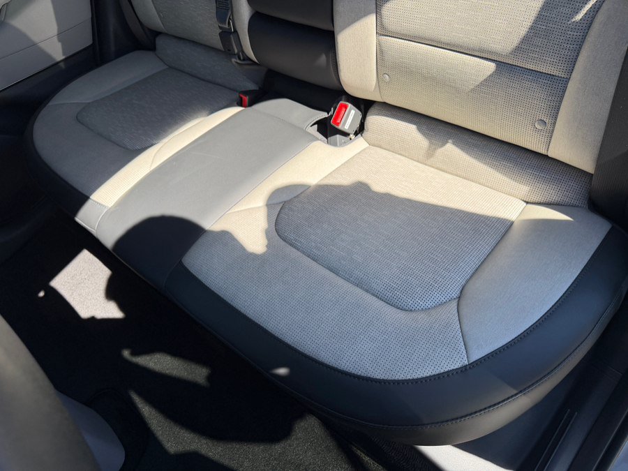 Used 2023 Kia Niro Wave w/ Wave Preserve Package FWD image 42