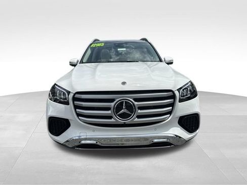Used 2026 Mercedes-Benz GLS 450 4MATIC image 9