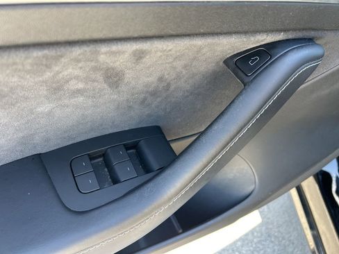 Used 2021 Tesla Model 3 Standard Range Plus RWD image 18