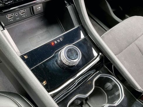 Used 2023 Jeep Grand Cherokee Altitude AWD/4WD image 31