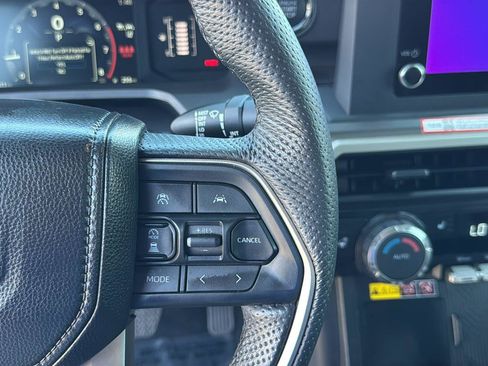 Used 2025 Toyota Tacoma SR5 image 17